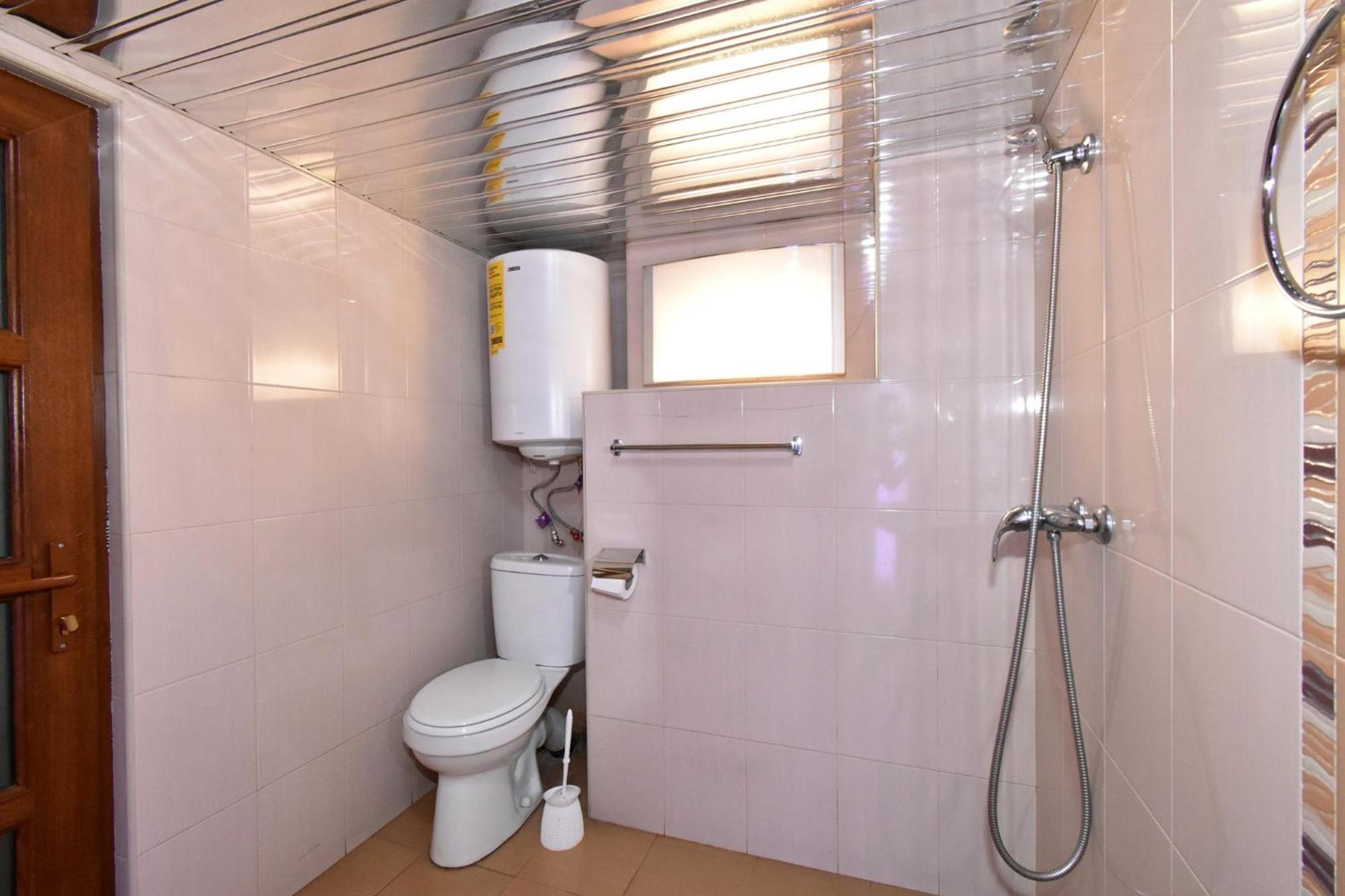 Luna Guest House Ереван Екстериор снимка